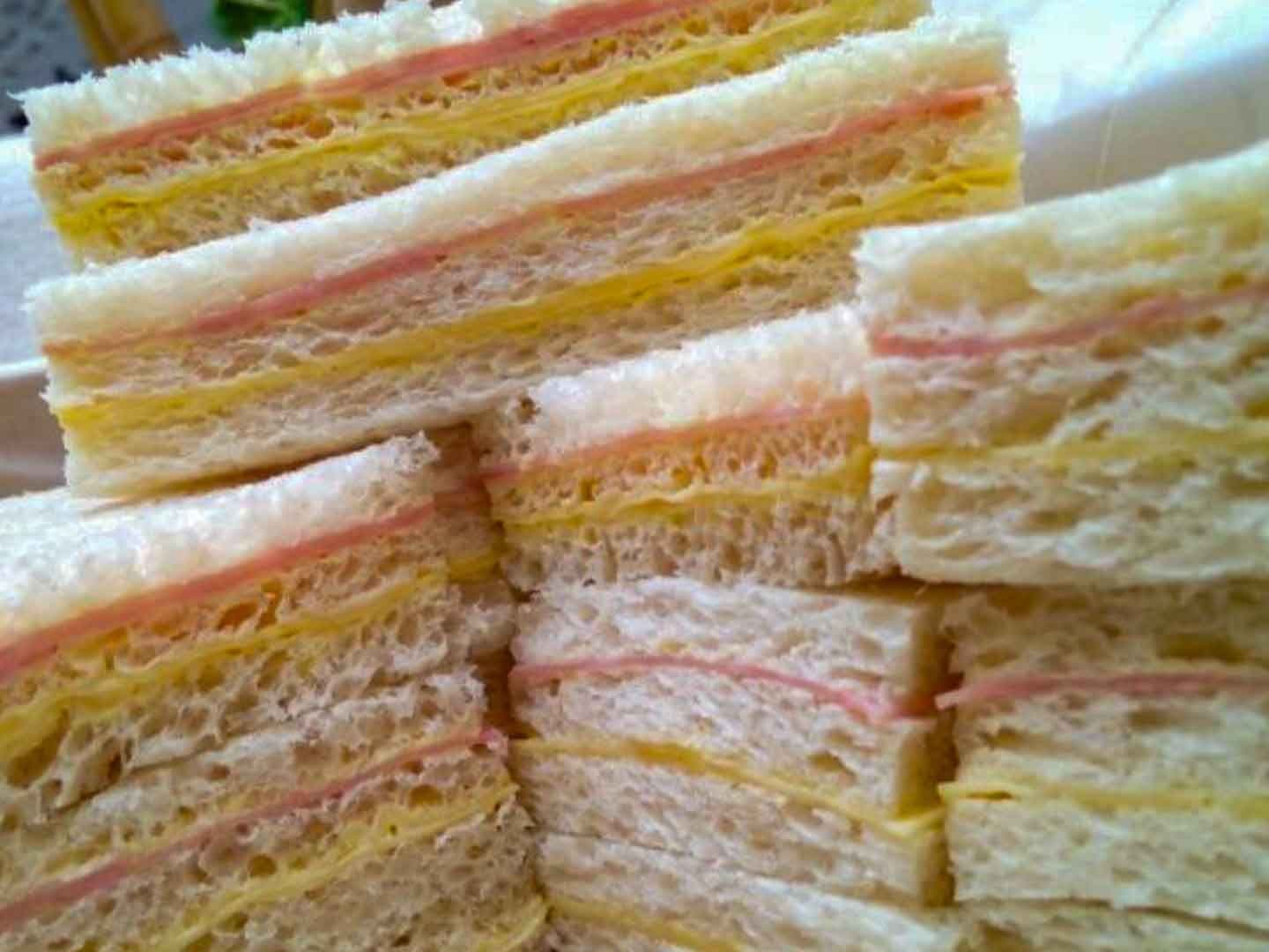 Portada de Fredy Sándwiches - Villa Adelina