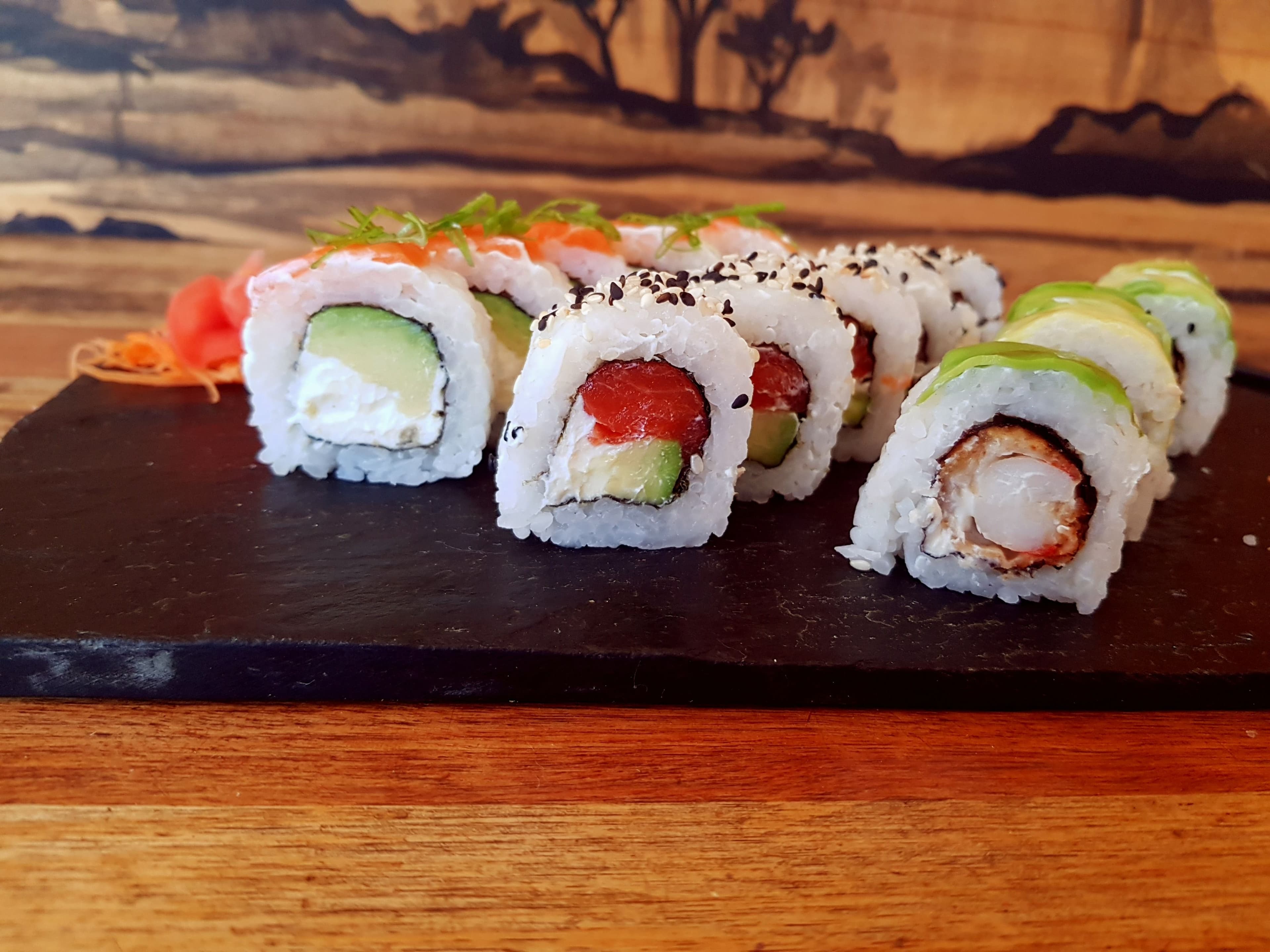 Portada de Sure Sushi Salad Wok San Isidro