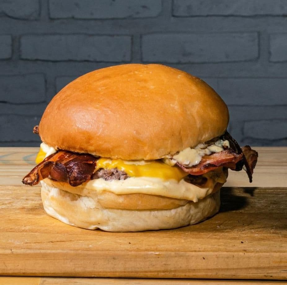 Portada de The Burger Coco Munro